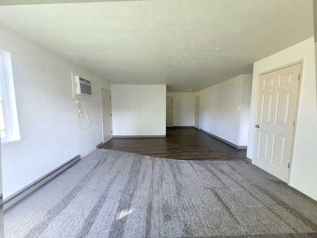 Building Photo - 610be