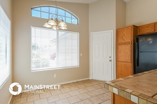 Foto del edificio - 7472 W Crest Ln