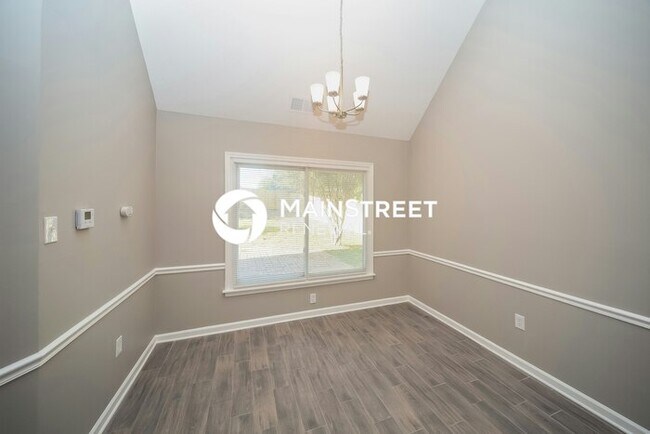 Building Photo - 3 Bedroom Pet-Friendly Home in Memphis, TN...