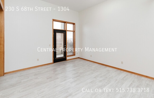 Building Photo - 230 S 68th St