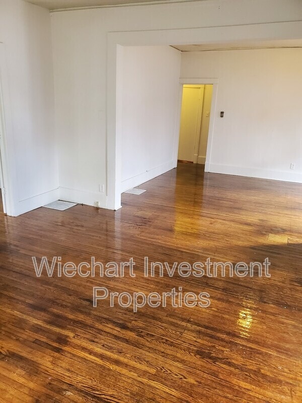 Building Photo - 607 Prospect Ave