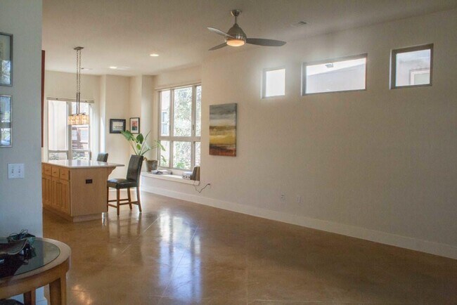 Building Photo - 4016 Berkman Dr