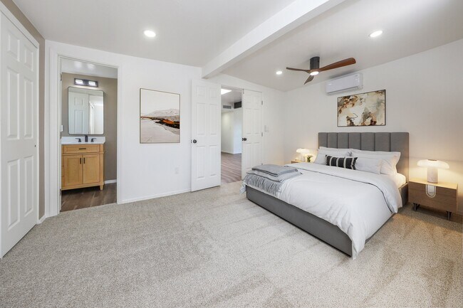 Foto del edificio - 1132 S Eli Dr