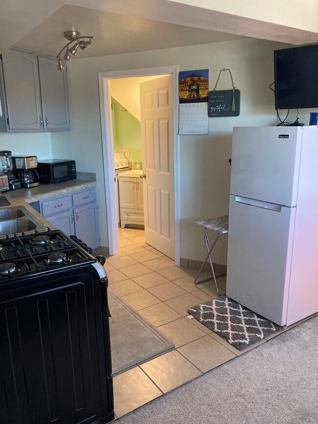 100 Beryl Ln Unit Studio, Aptos, CA 95003 Apartments in Aptos, CA