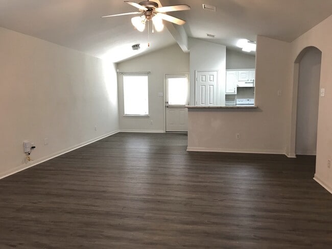 Building Photo - 28831 Frio River Loop