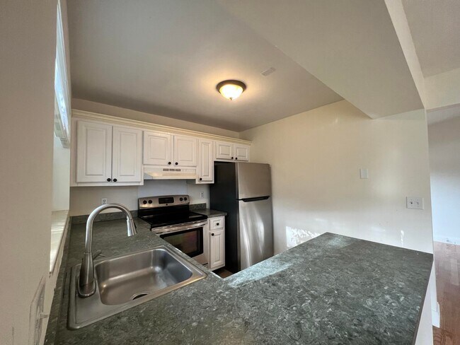 Building Photo - 5276 Bosque Ln