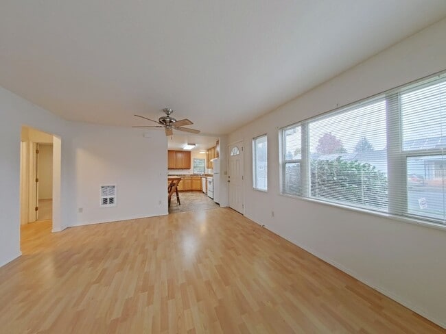 Building Photo - FALL SPECIAL ~ $1150 OFF FIRST MONTH RENT