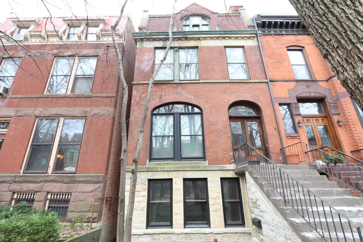 Primary Photo - 1529 W Jackson Blvd