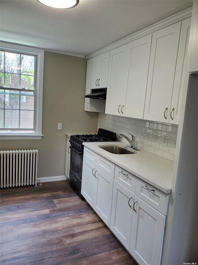 Foto del edificio - 37 Maplewood Rd