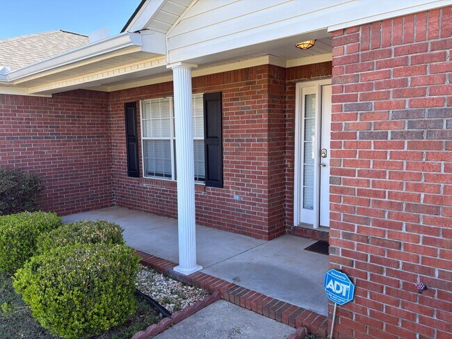 Foto del edificio - 212 Hannah Rd