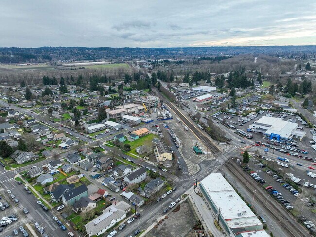 Foto del edificio - ALL UTILITES INCLUDED!  Electricity, Water, Sewer and Garbage included with rent.  SUMNER STATION...