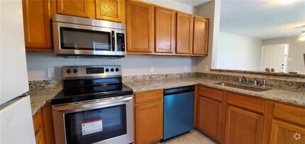 Building Photo - 1715 Manor Garden Mnr