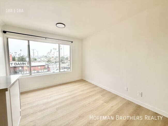 Building Photo - 4533 Pickford St