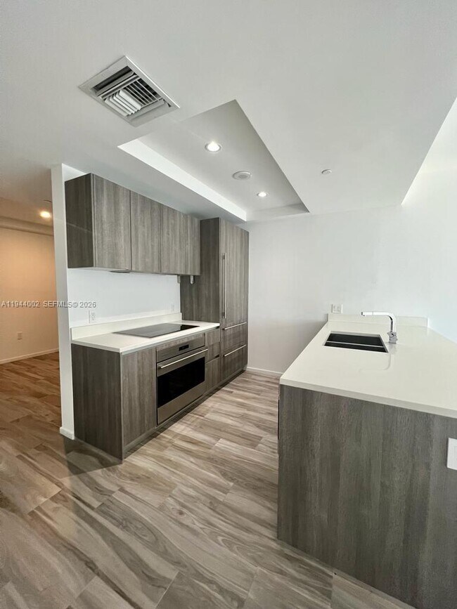 Foto del edificio - 801 S Miami Ave