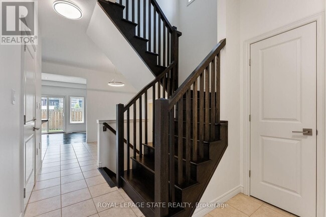 Building Photo - 68 Dodman Cres