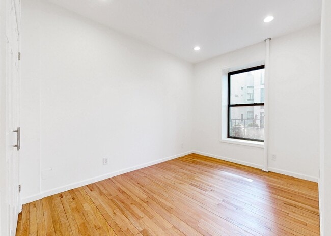 Building Photo - West 115th Street