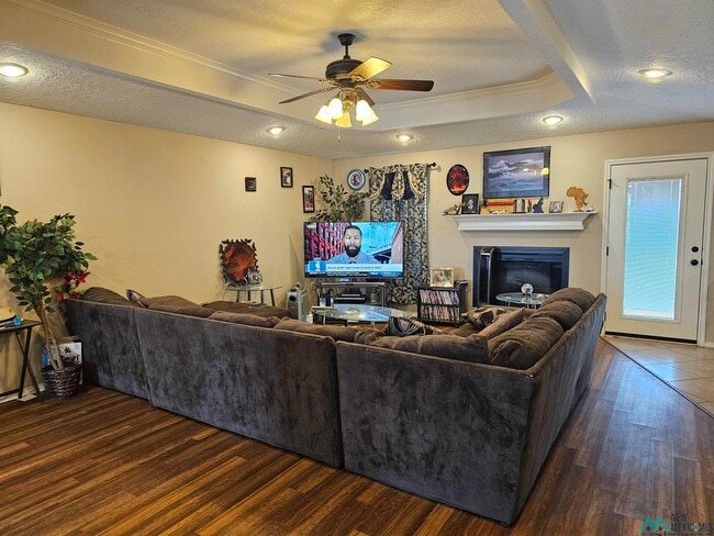 Building Photo - 2214 Boxwood Cir