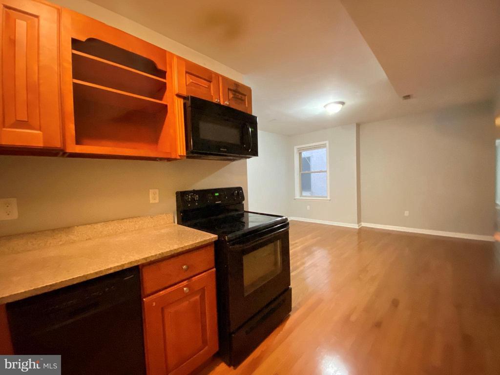Foto principal - 1811 Cecil B. Moore Ave