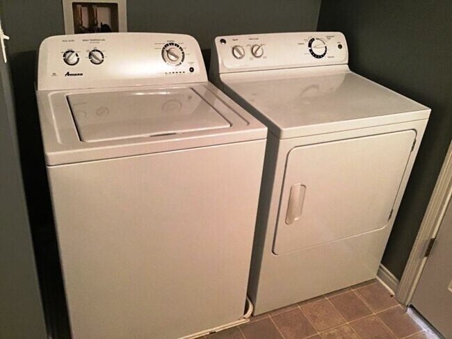 Building Photo - 4277 Eclipse Way