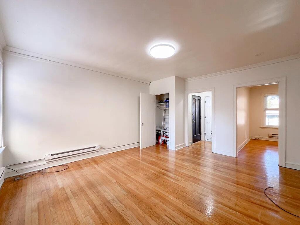 Foto principal - 4222 N Clark St
