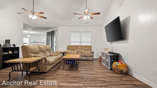 Building Photo - 3 br, 2 bath House - 1216 Huff Drive
