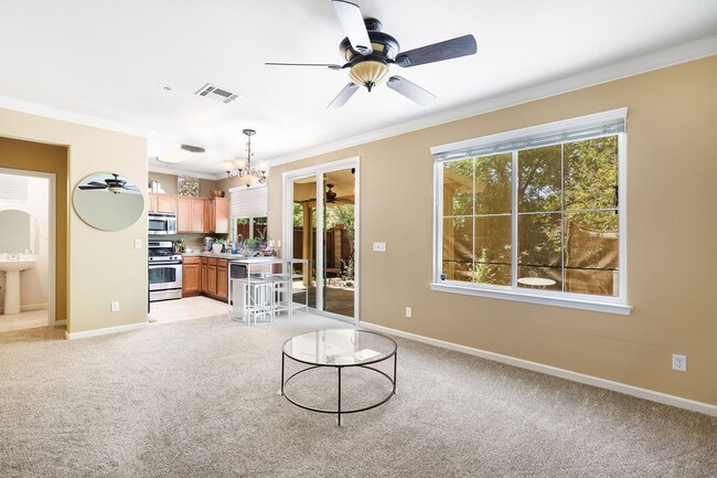 Building Photo - 3 BED 2.5 BATH TOWNHOME IN THE VILLAGES OF SHASTA VIEW GARDENS