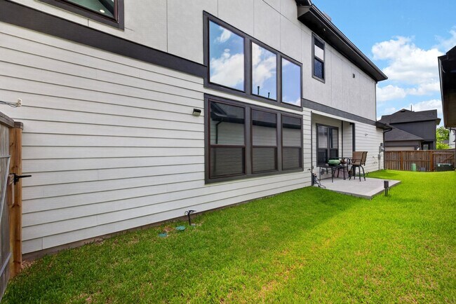 Foto del edificio - 1514 Park Path Dr