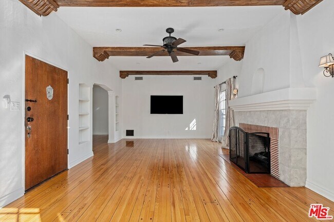 Building Photo - 460 N Harper Ave