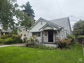 Building Photo - 6426 SE 19th Ave
