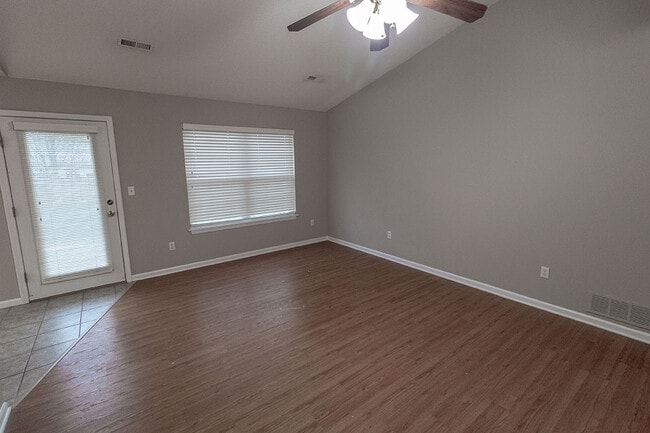 Building Photo - 4700 Fenimore Dr