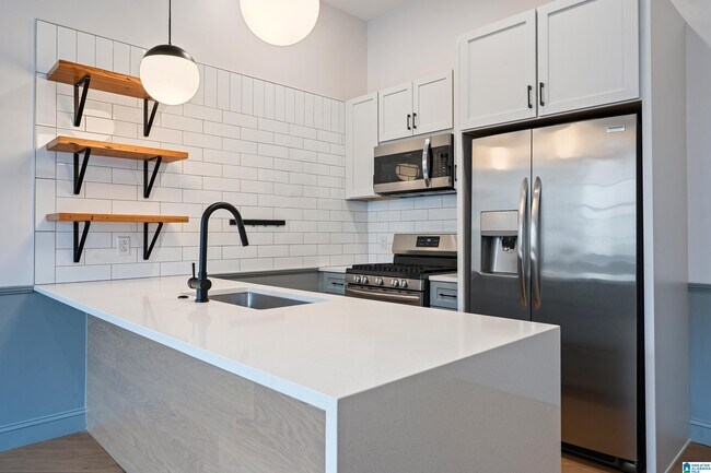 Foto del edificio - 2212 1st Ave N