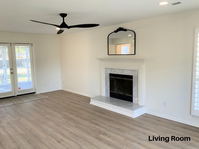 Foto del edificio - 447 Springfield Rd