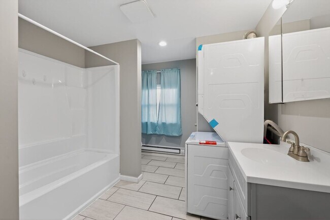 Foto del edificio - 434 Wayne Blvd