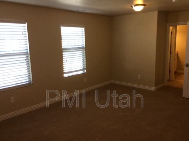 Foto del edificio - 3078 Islington Ln