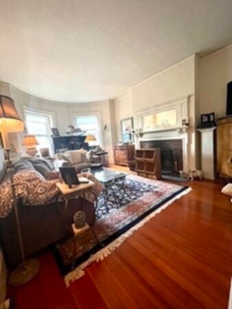 Foto del edificio - 1683 Beacon St