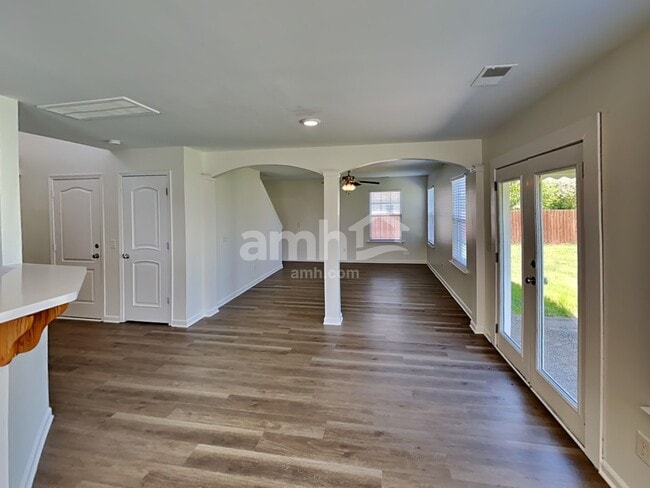 Building Photo - 417 Nathan St