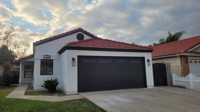 Building Photo - 15340 Murray Ave