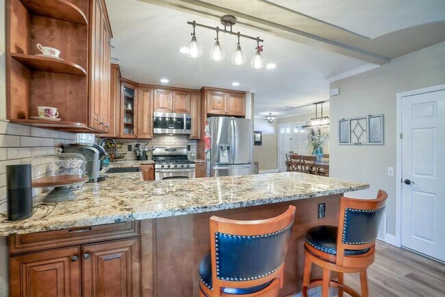 Foto del edificio - Beautiful 3 bedroom,  Single Family Home in Westside Gilroy