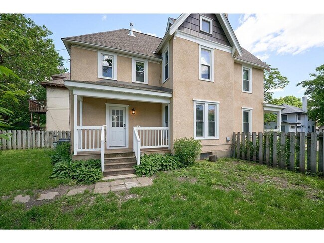 Building Photo - 3040 Fremont Ave S