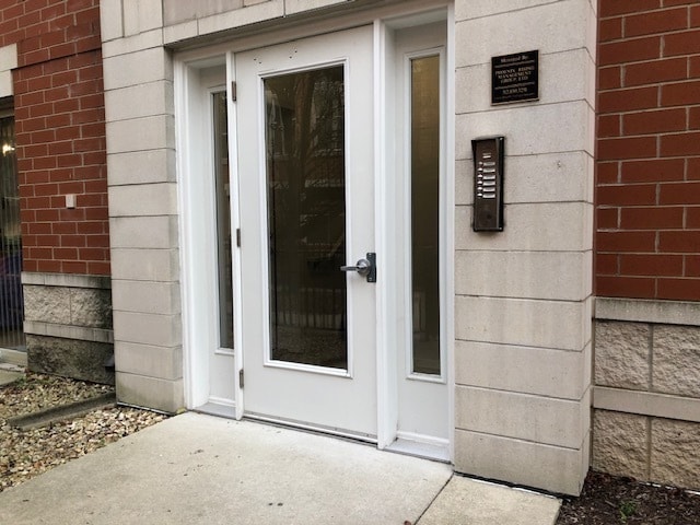 Building Photo - 343 E 25th Pl