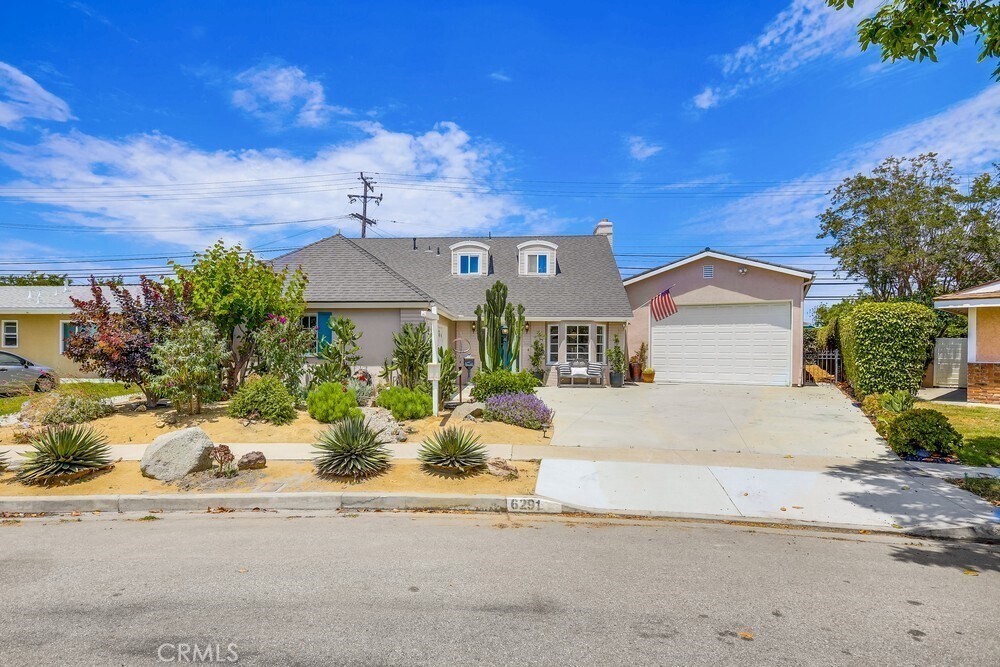 Foto principal - 6291 Killarney Ave