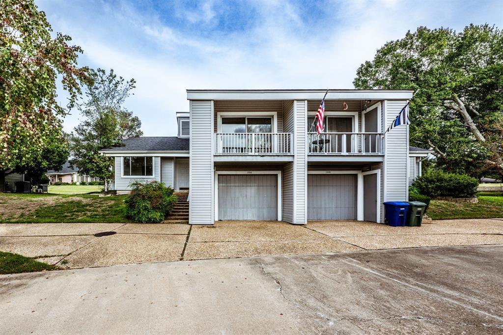 106 Waters Edge, Huntsville, TX 77340 Condo for Rent in Huntsville