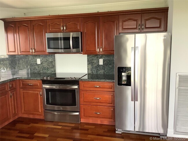 Foto del edificio - 2333 Brickell Ave