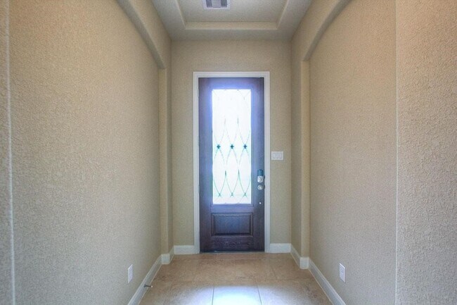 Foto del edificio - 123 Colton Ct