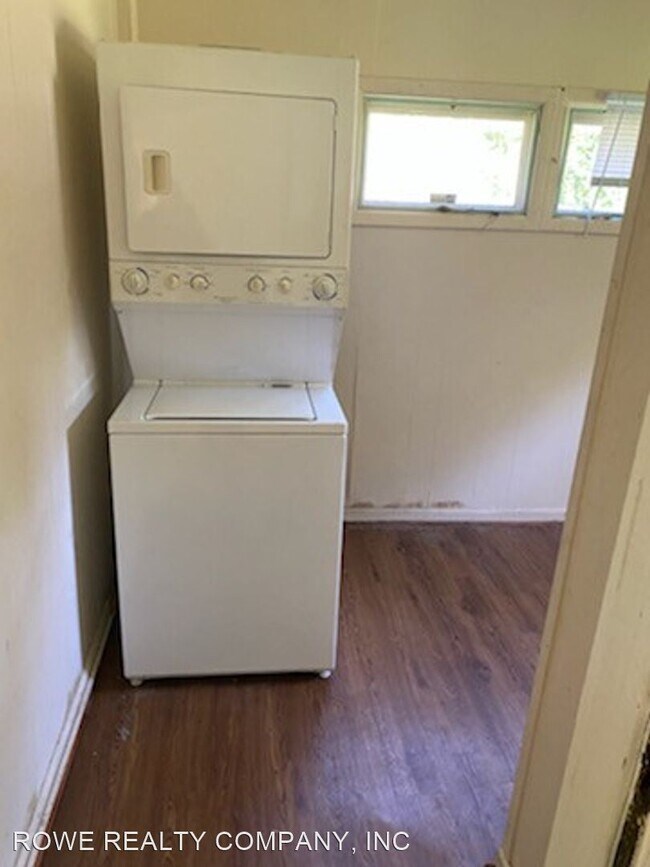 Foto del edificio - 2 br, 1 bath House - 3923 18TH AVENUE