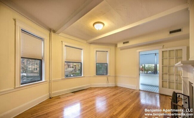 Foto del edificio - 24 Hamilton Rd