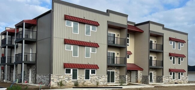 Del Mar Executive Suites - Tippe River Downs