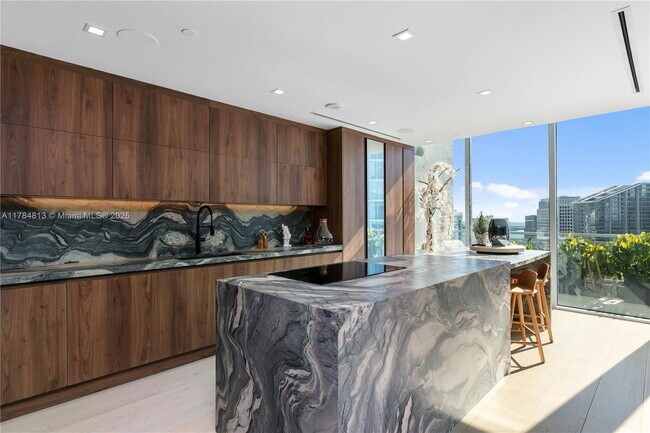Foto del edificio - 90 SW 3rd St