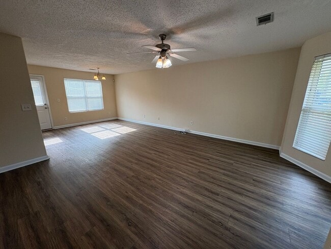 Photo - 131 Katydid Drive House