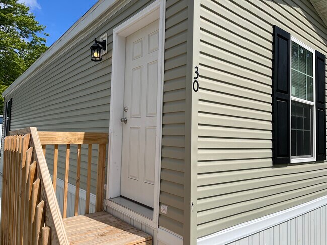 Building Photo - 6610 Lear Nagle Rd